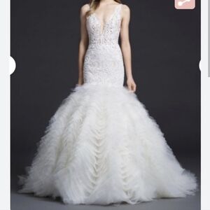 Elegant White Lace Mermaid Gown